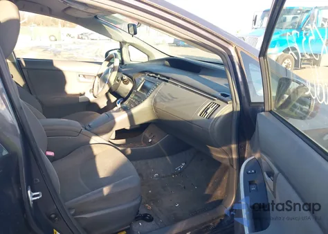 2010 Toyota Prius Iii z USA, uszkodzony, nr VIN JTDKN3DU8A0032494